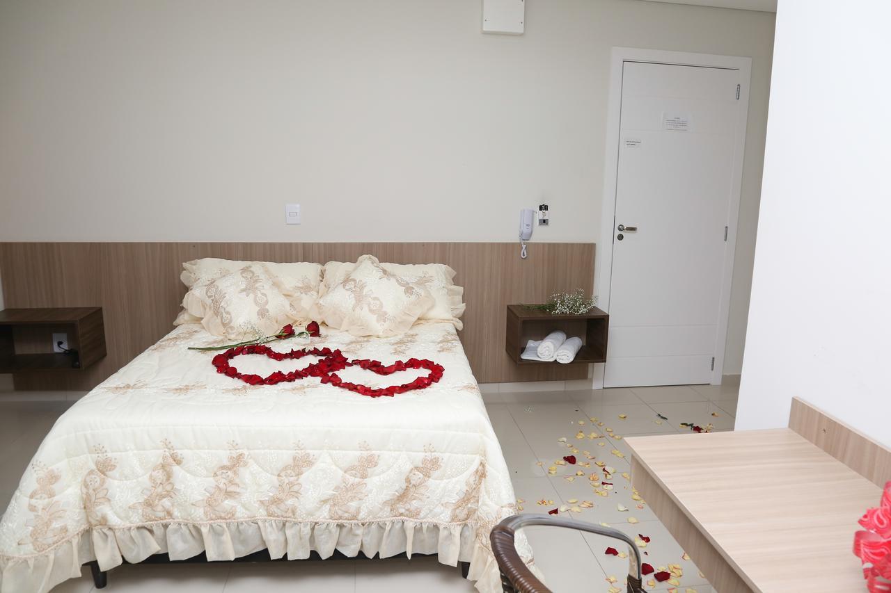 Hotel Silver Gold Dois Vizinhos Bagian luar foto