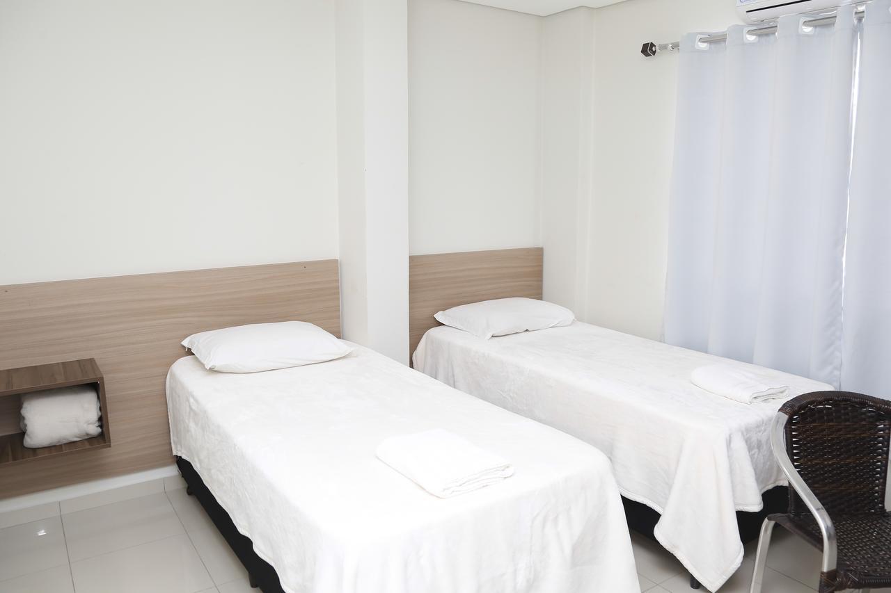 Hotel Silver Gold Dois Vizinhos Bagian luar foto