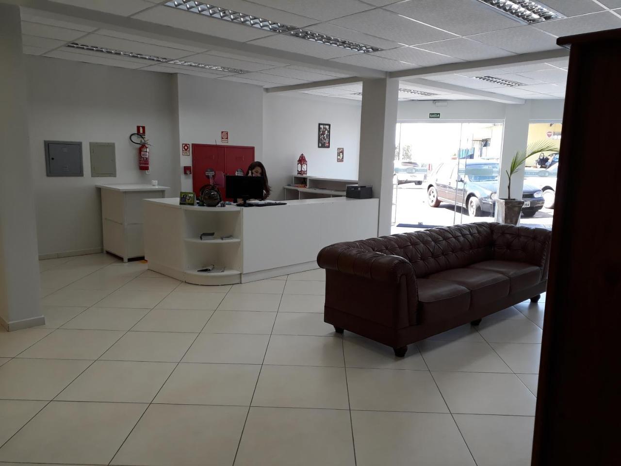 Hotel Silver Gold Dois Vizinhos Bagian luar foto